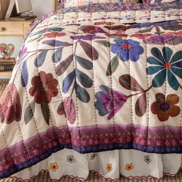 Daisy Bed Skirt - Picture 2 of 3